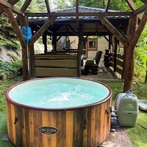 Domek-Zielone-Tarasy-jacuzzi